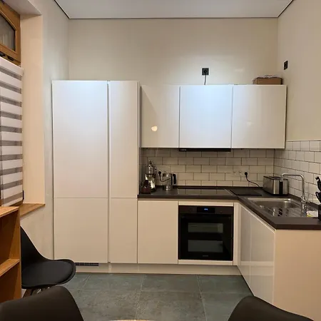 Apartment Yellow Luxus - Innenstadt - Parkplatz - 50kw Dc